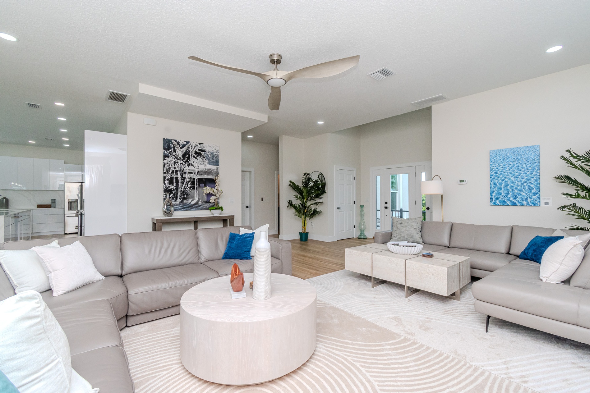 living room — One Six Redington